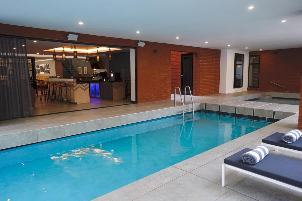Sanctuary Mandela Hotell Johannesburg Exteriör bild