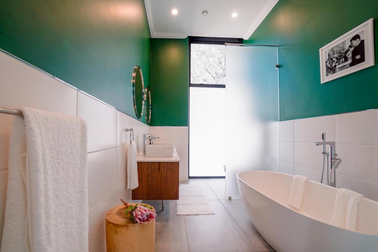 Sanctuary Mandela Hotell Johannesburg Exteriör bild