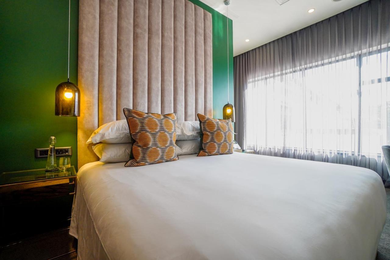Sanctuary Mandela Hotell Johannesburg Exteriör bild